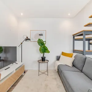  Apartamento Campolide Duplex