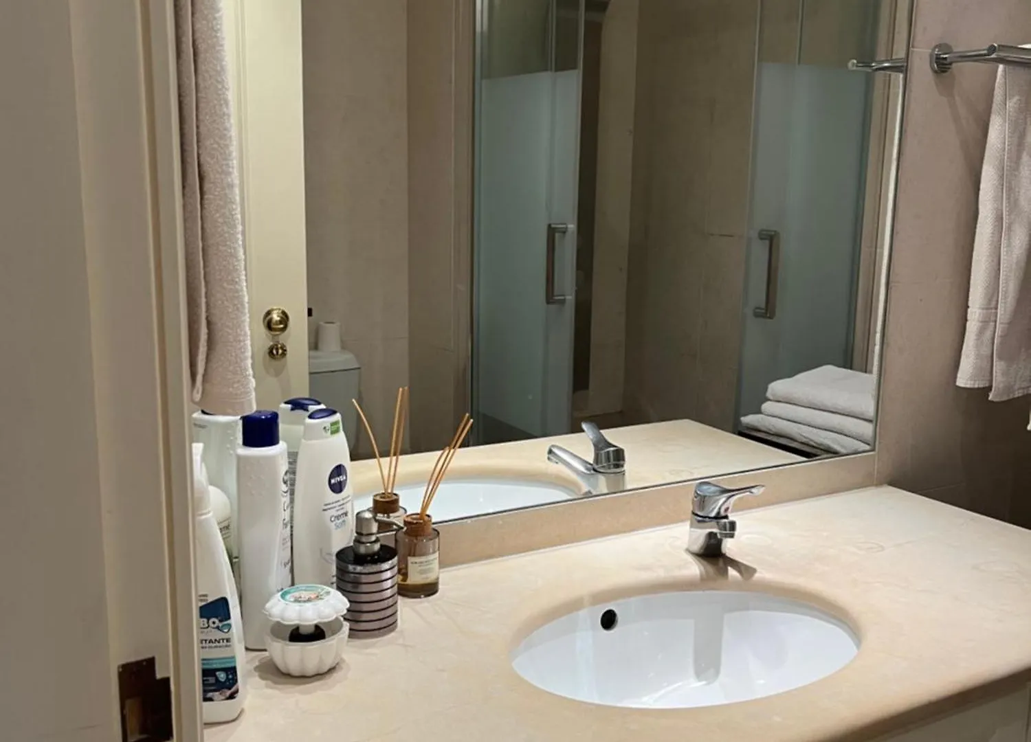 Aconchegante Quarto Casal Lisboa Quarto em Acomodações Particulares